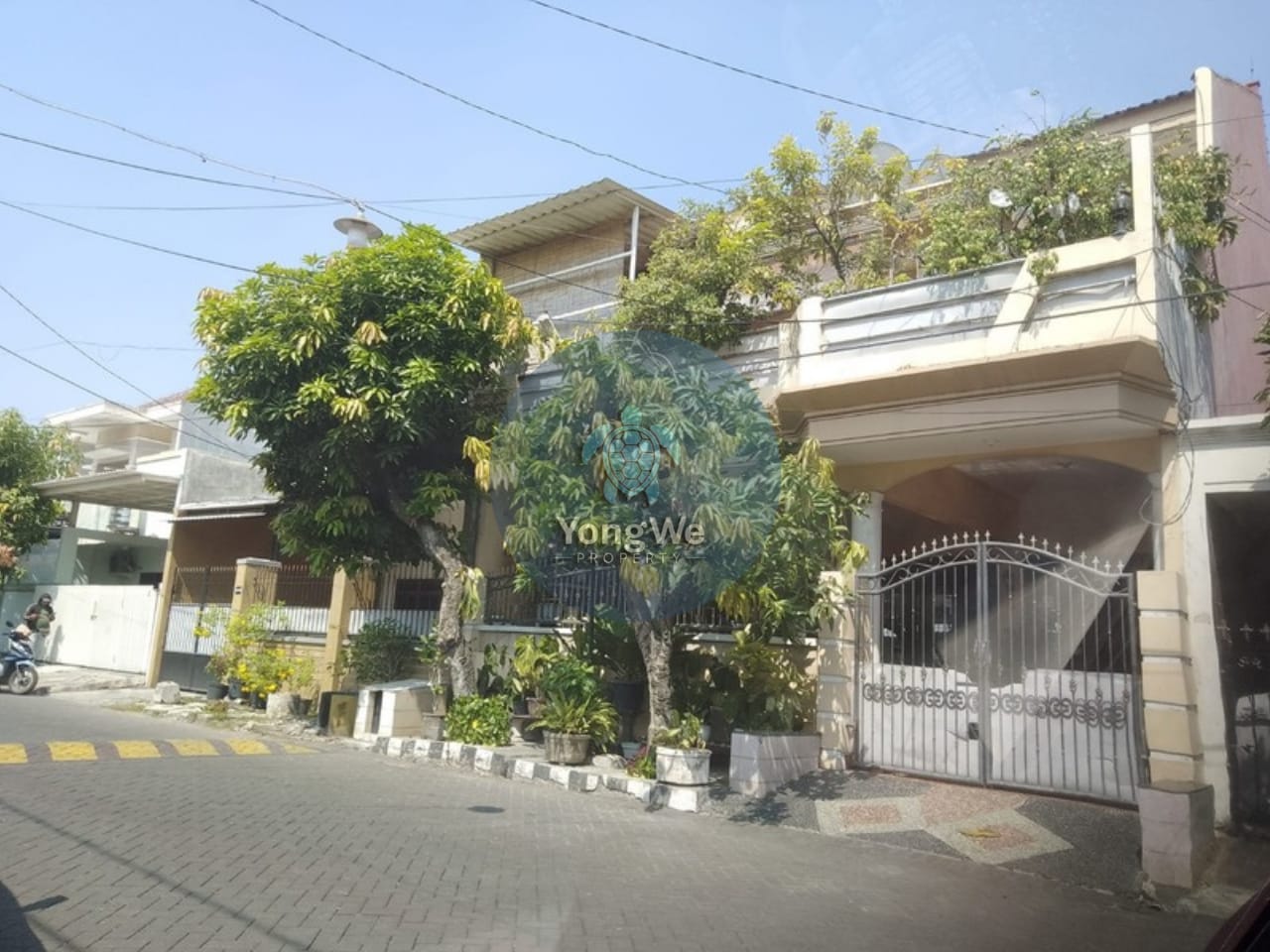 Tampak Dalam